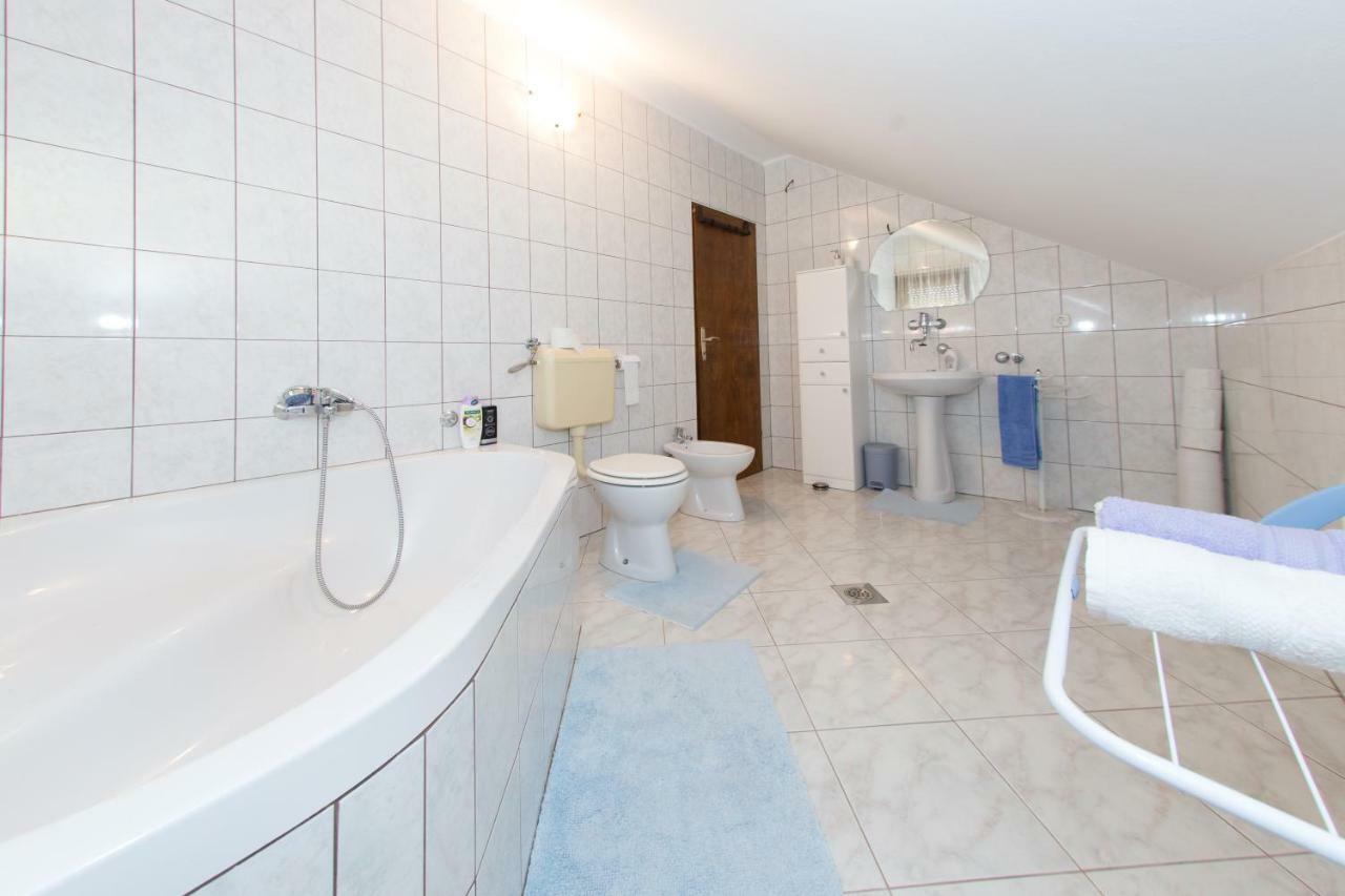 Apartman Dubravcic Leilighet Otočac Eksteriør bilde